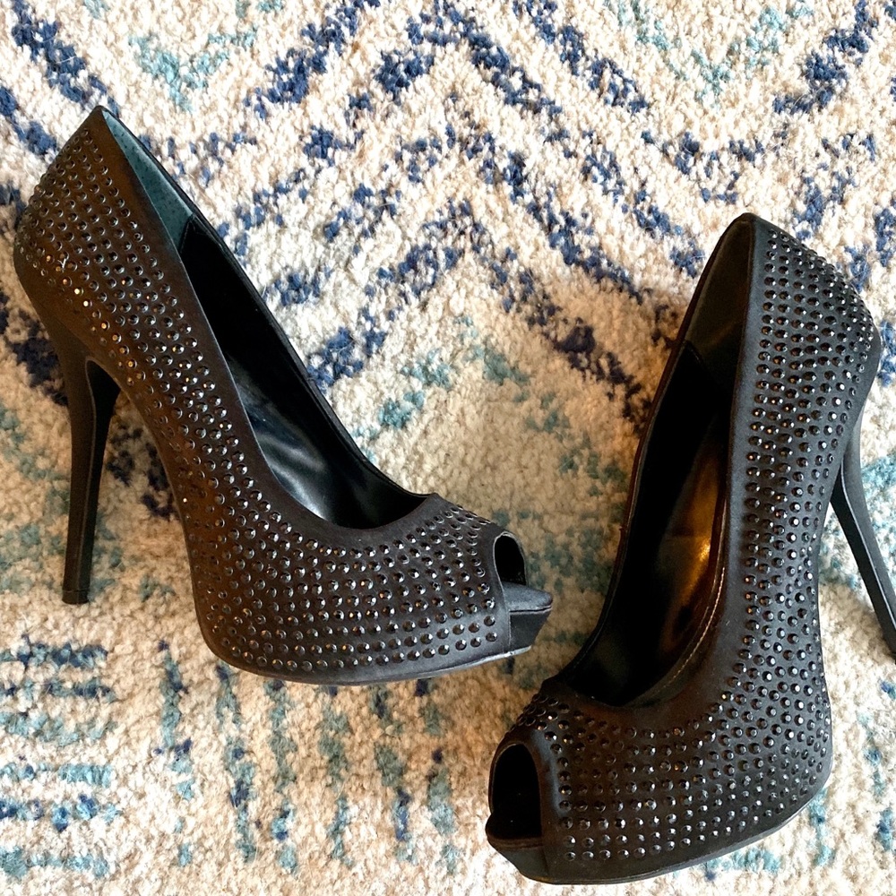 Jennifer Lopez/JLO Black Studded Heels